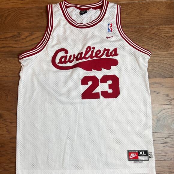 Nike LeBron James Cavaliers #23 Jersey White XL NBA Basketball - Picture 1 of 16